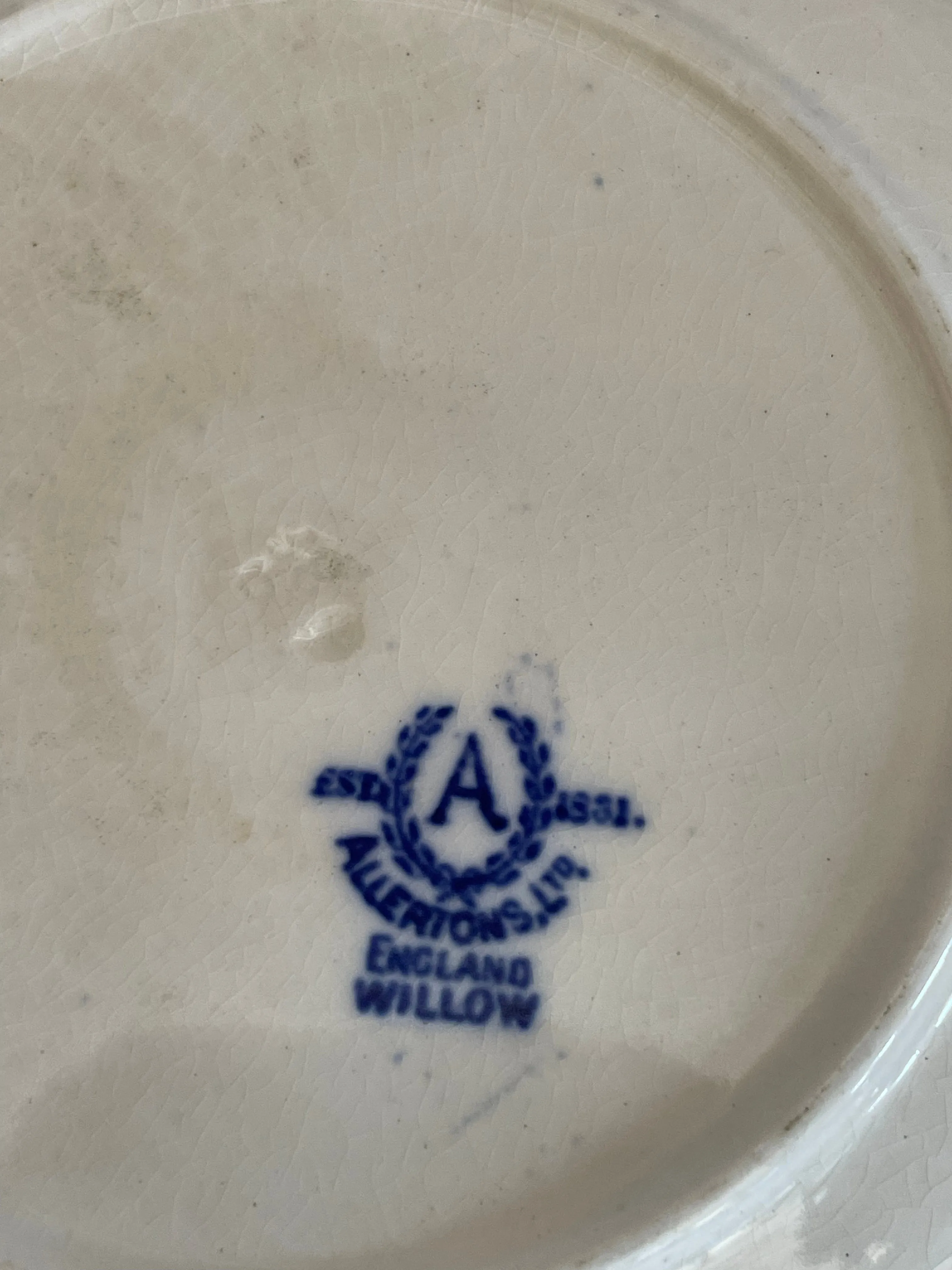 € Antique 75 Allertons Willow Blue 9“ Serving Bowl Scalloped England