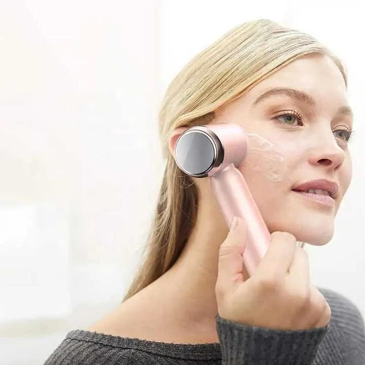 جهاز تنظيف الوجه يشحن يدويا - Hand-held facial cleansing device