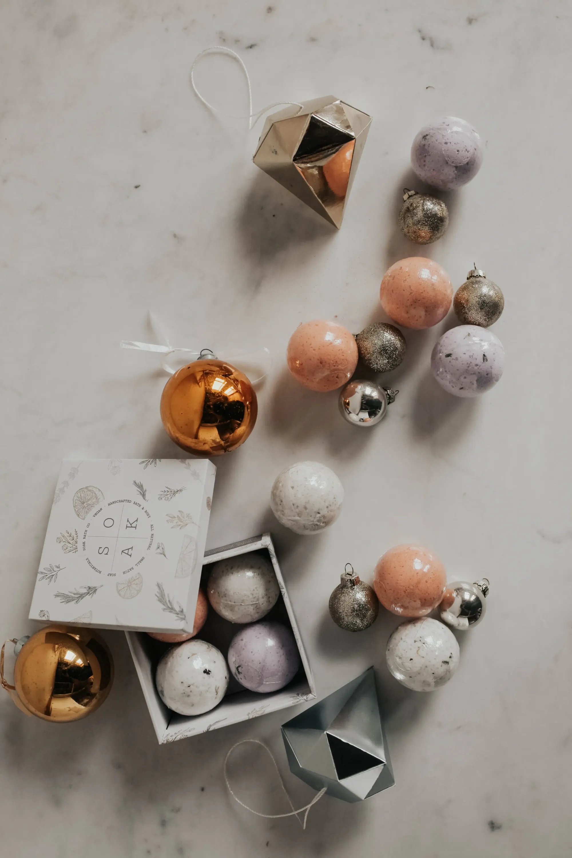 BATH BOMB GIFT BOX