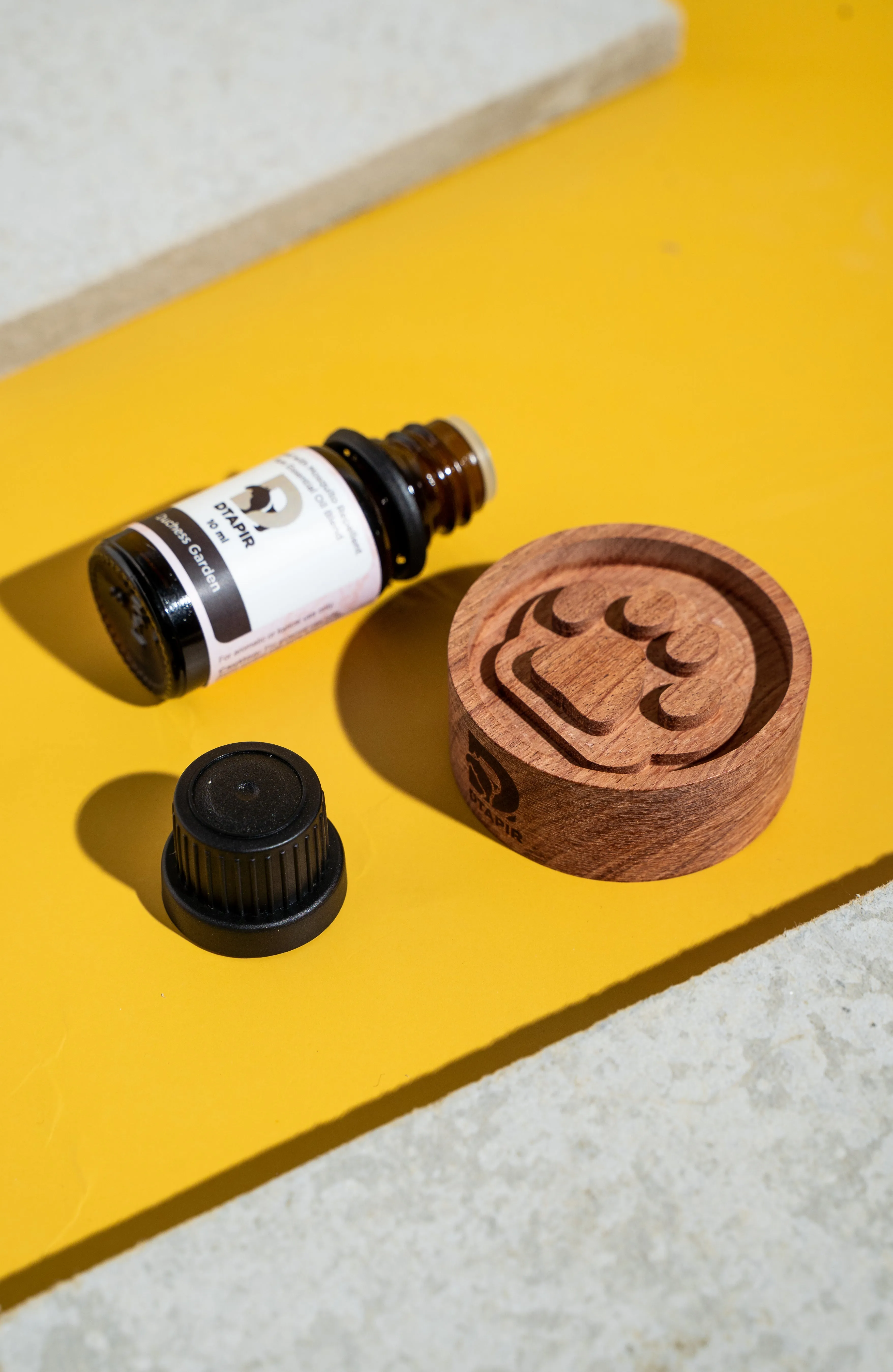 Dtapir Mosquito Repellent Essential Oil with Diffuser