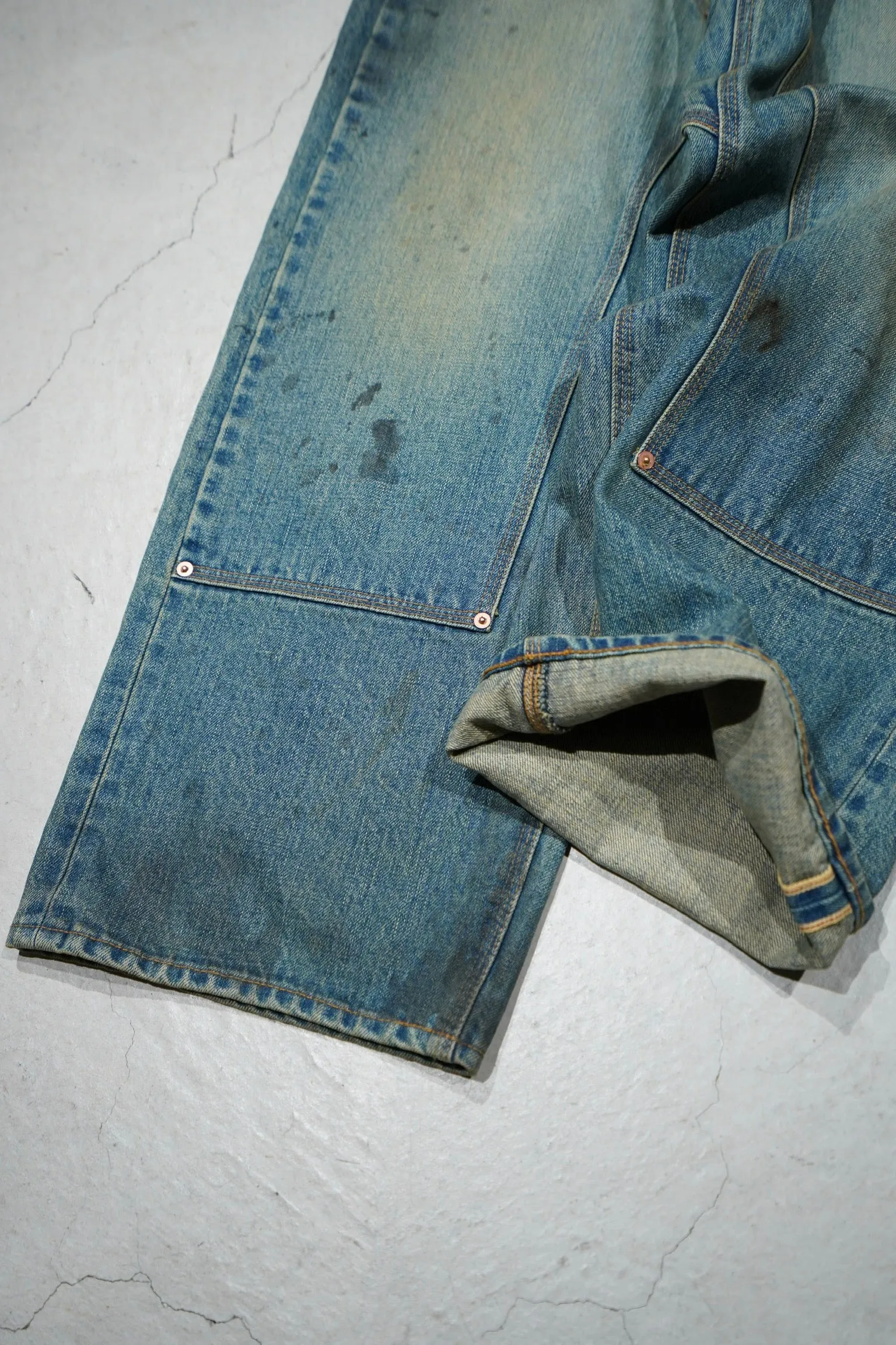 SUGARHILL OILED FADE DOUBLE KNEE DENIM PANTS