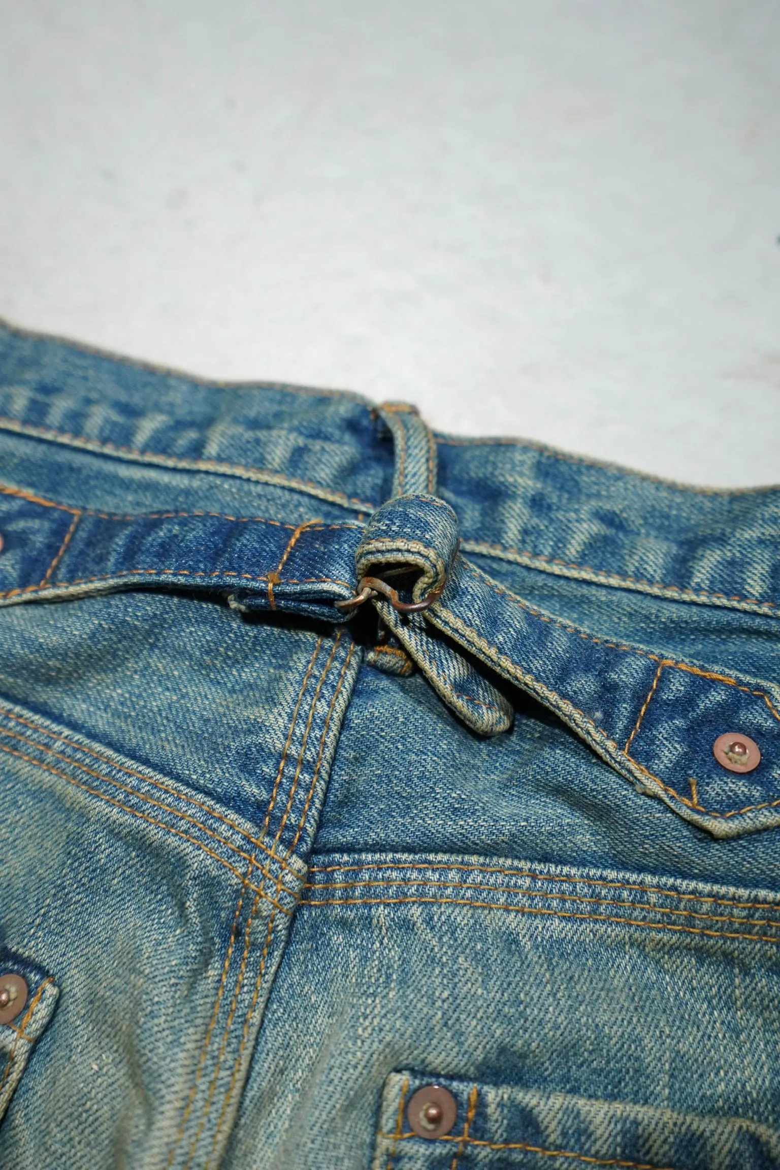 SUGARHILL OILED FADE DOUBLE KNEE DENIM PANTS