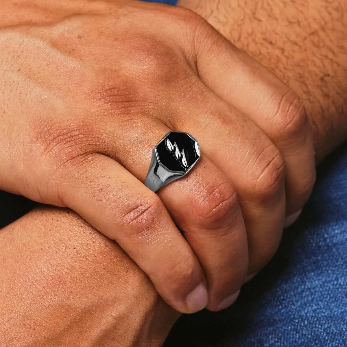 Thunderbolt Ring - White Gold